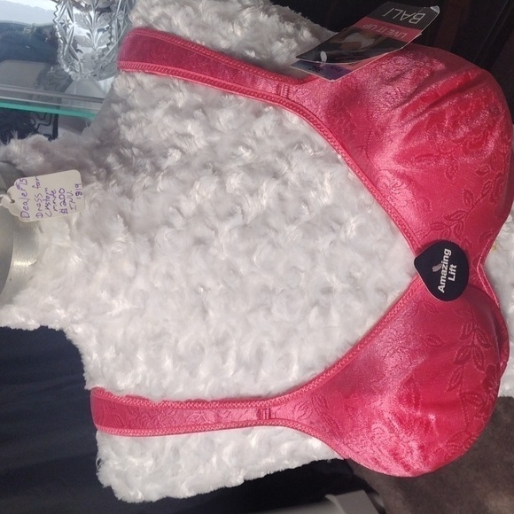 BALI live it up underwire bra size 36c style 3353 🆕 - Picture 1 of 8